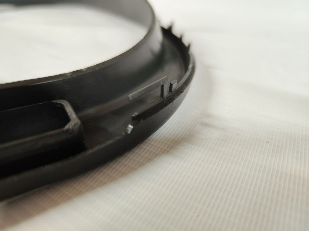 накладка щитка приборов б/у \ сломано одно крепление , сломаны направляющие - 3